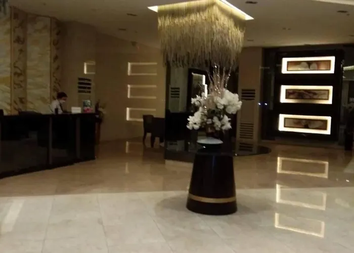 Apartment The Iconic: Comfortable Living By Awsom Phil Manila