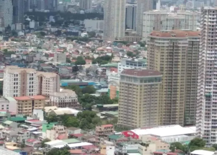 The Iconic: Comfortable Living By Awsom Phil Apartment Manila